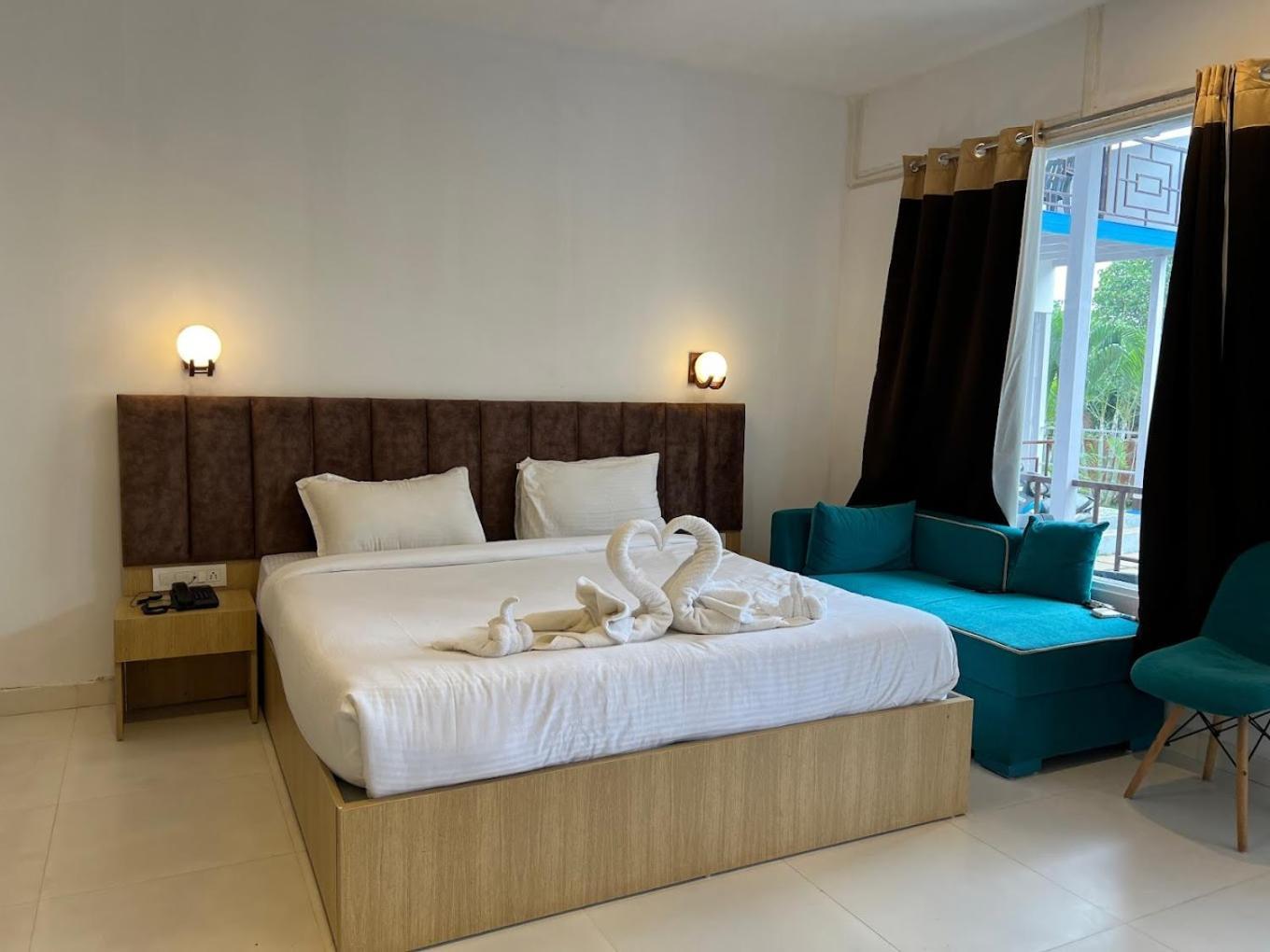The What If Luxeria - Hostel Morjim