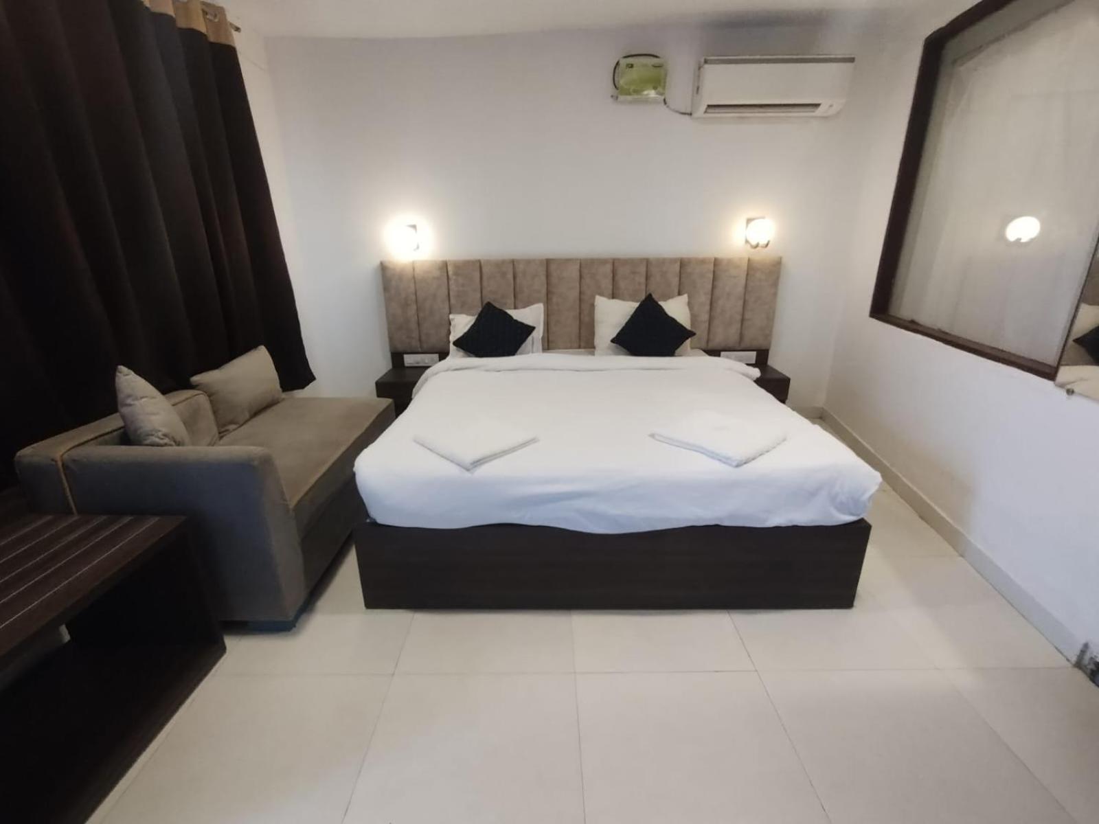 Hostel The What If Luxeria - *