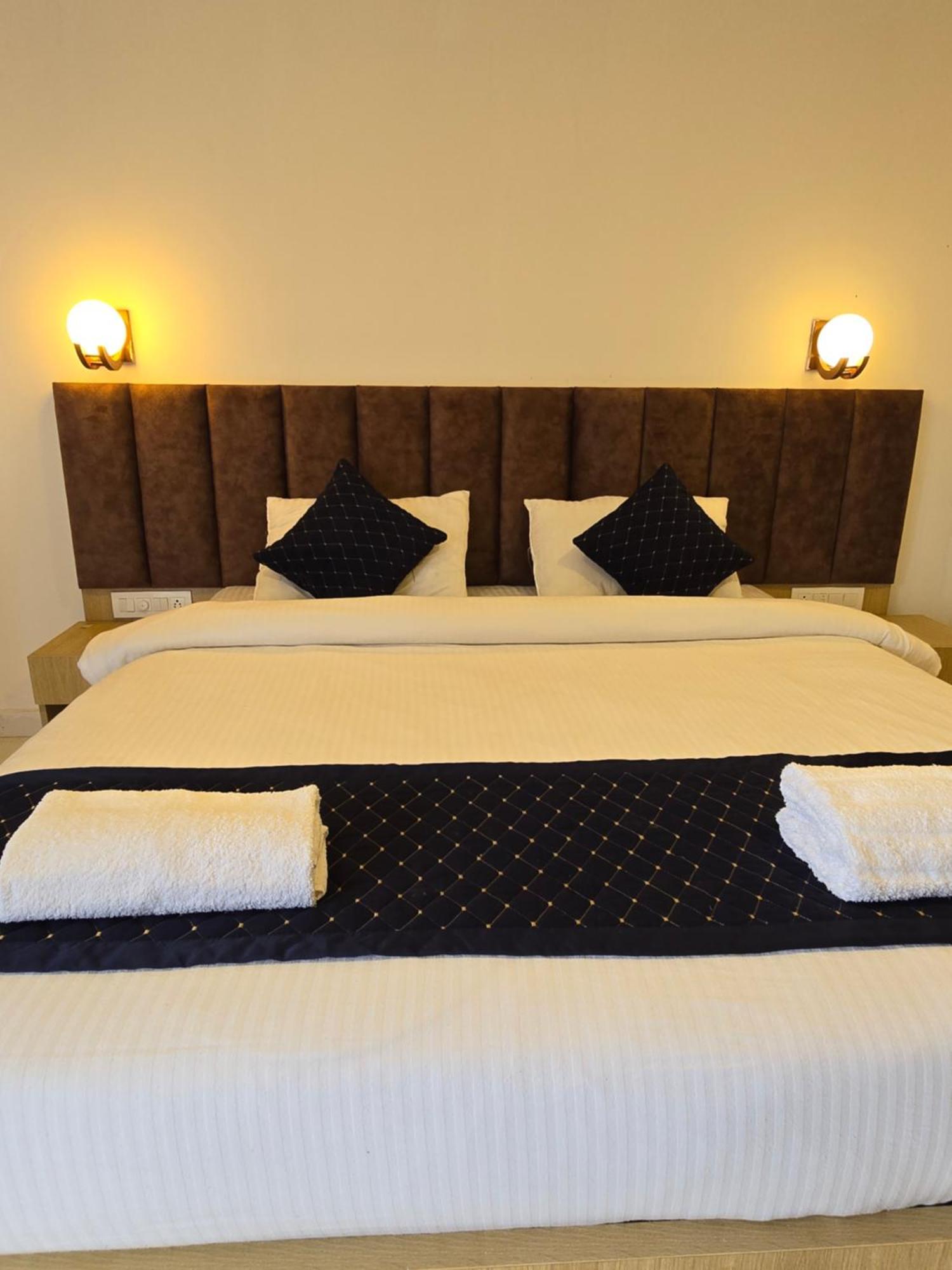 Hostel The What If Luxeria - *