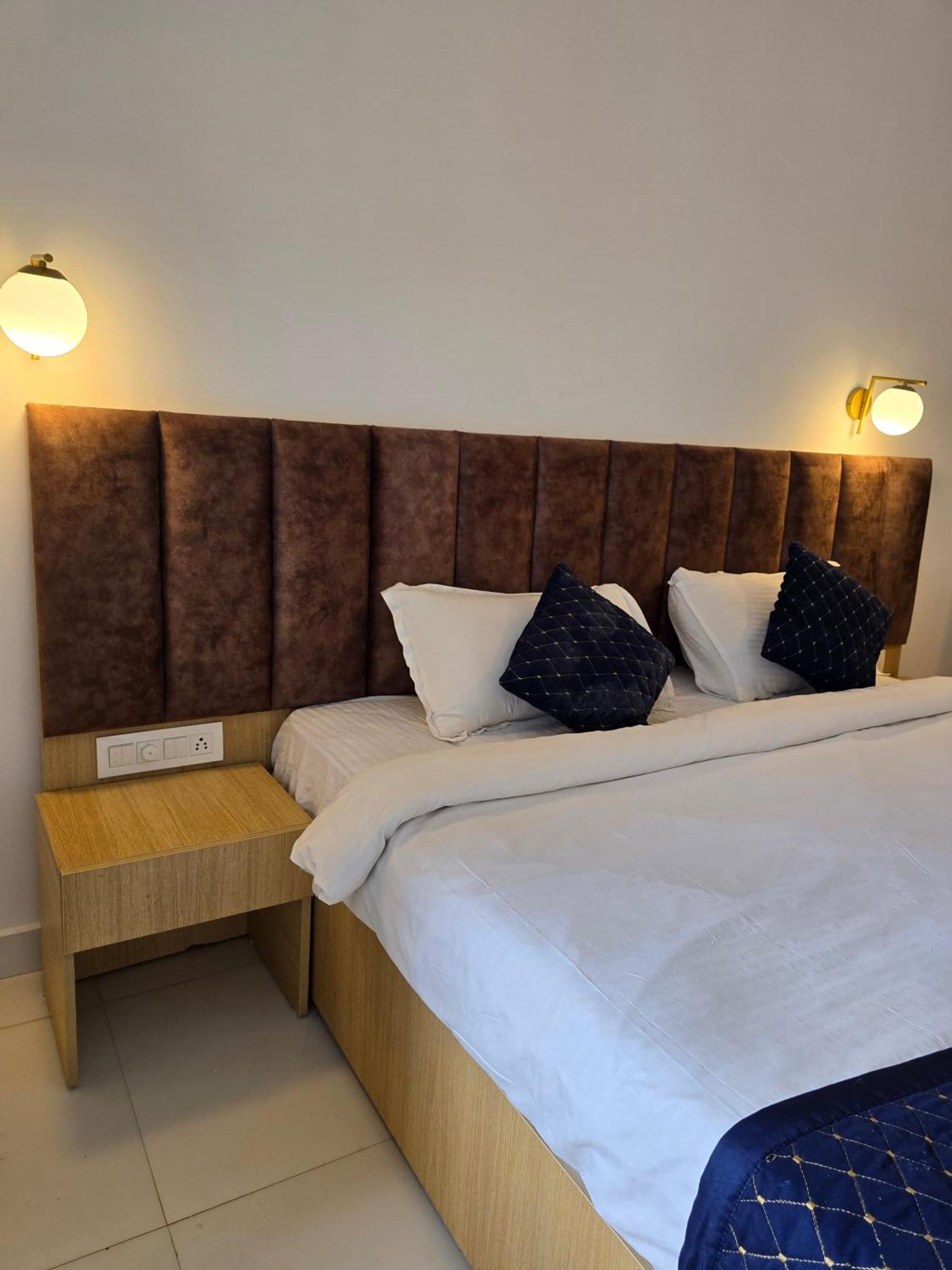 Hostel The What If Luxeria - *