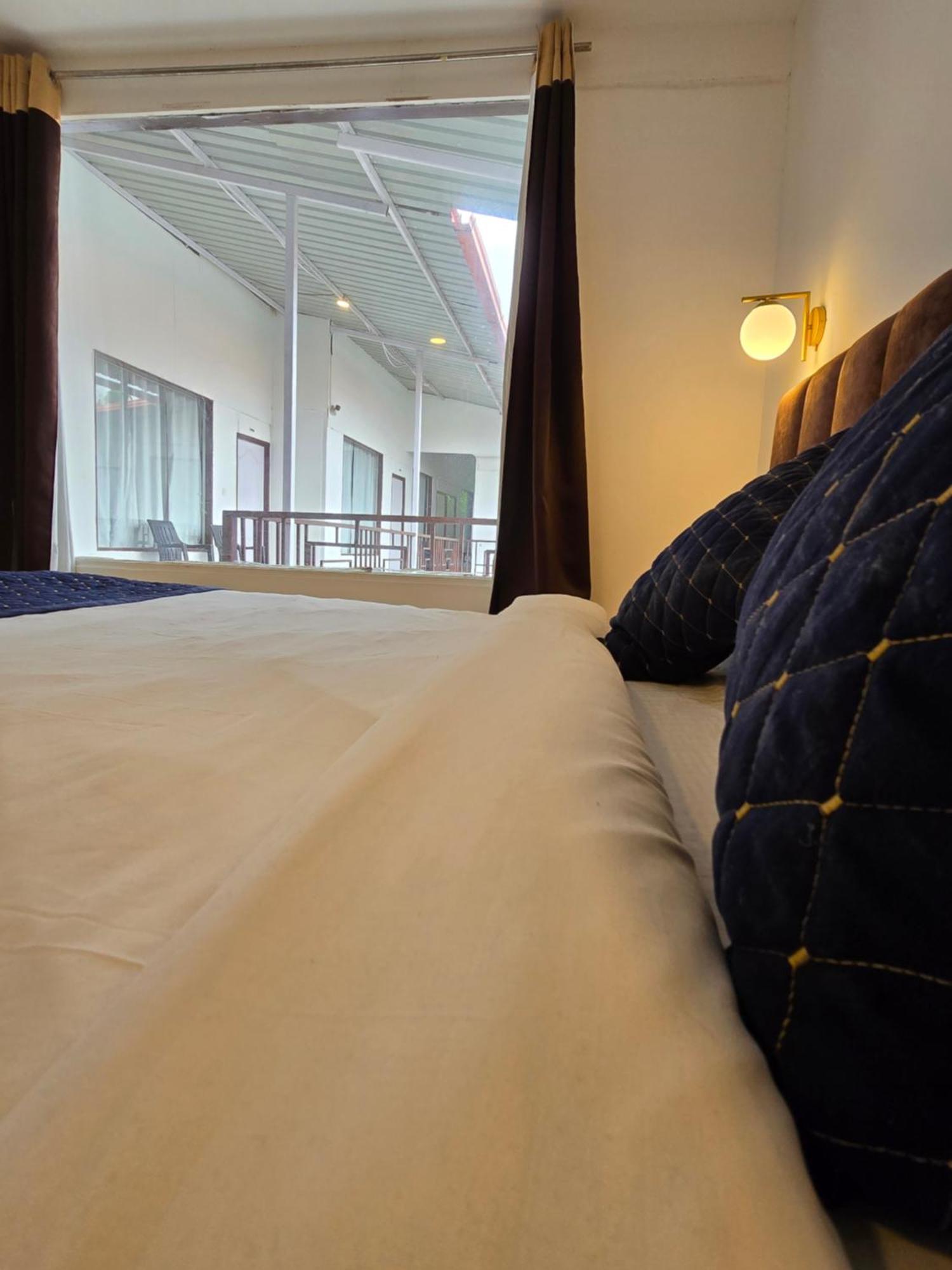 The What If Luxeria - Hostel *