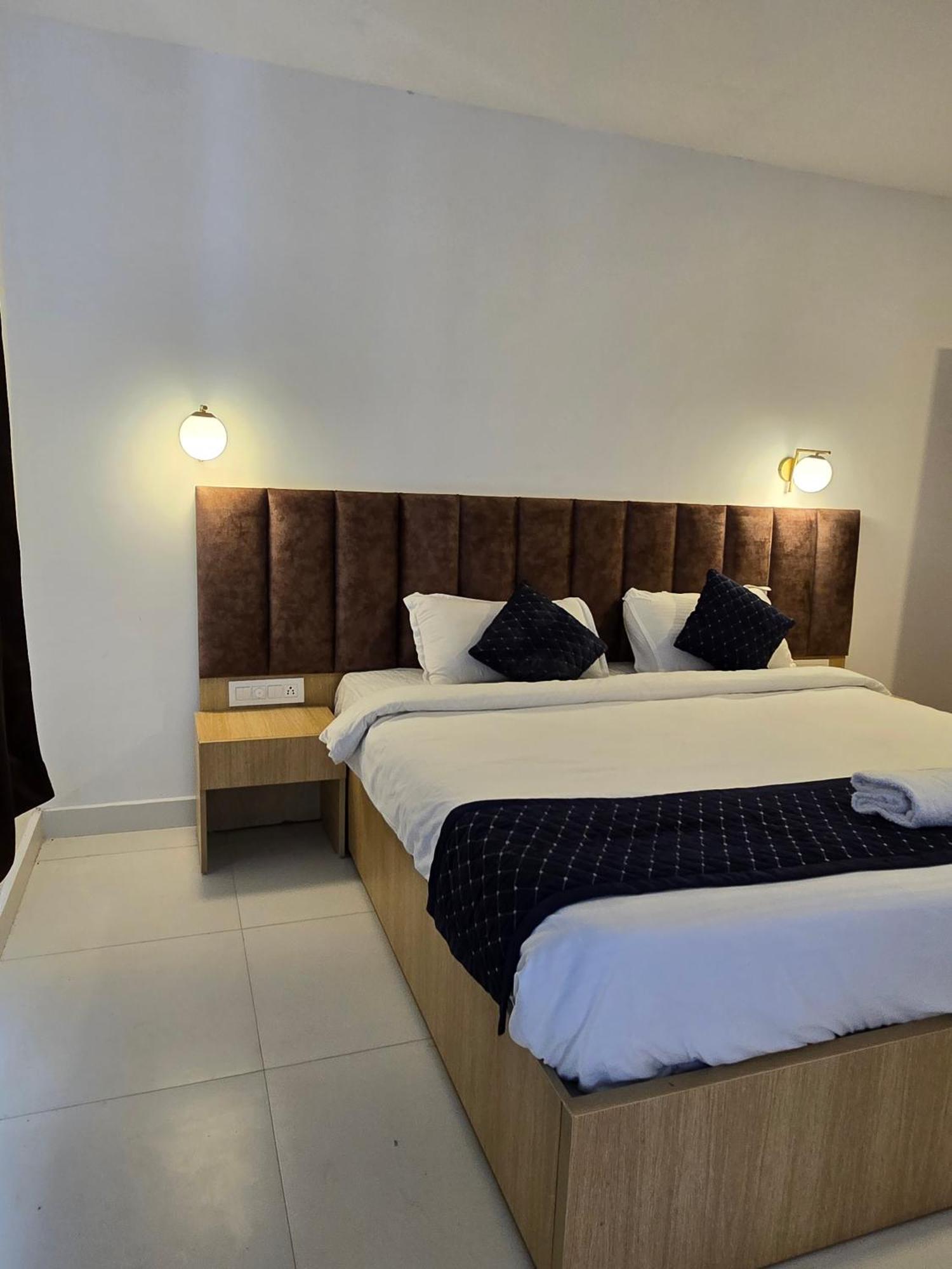 Hostel The What If Luxeria - Morjim